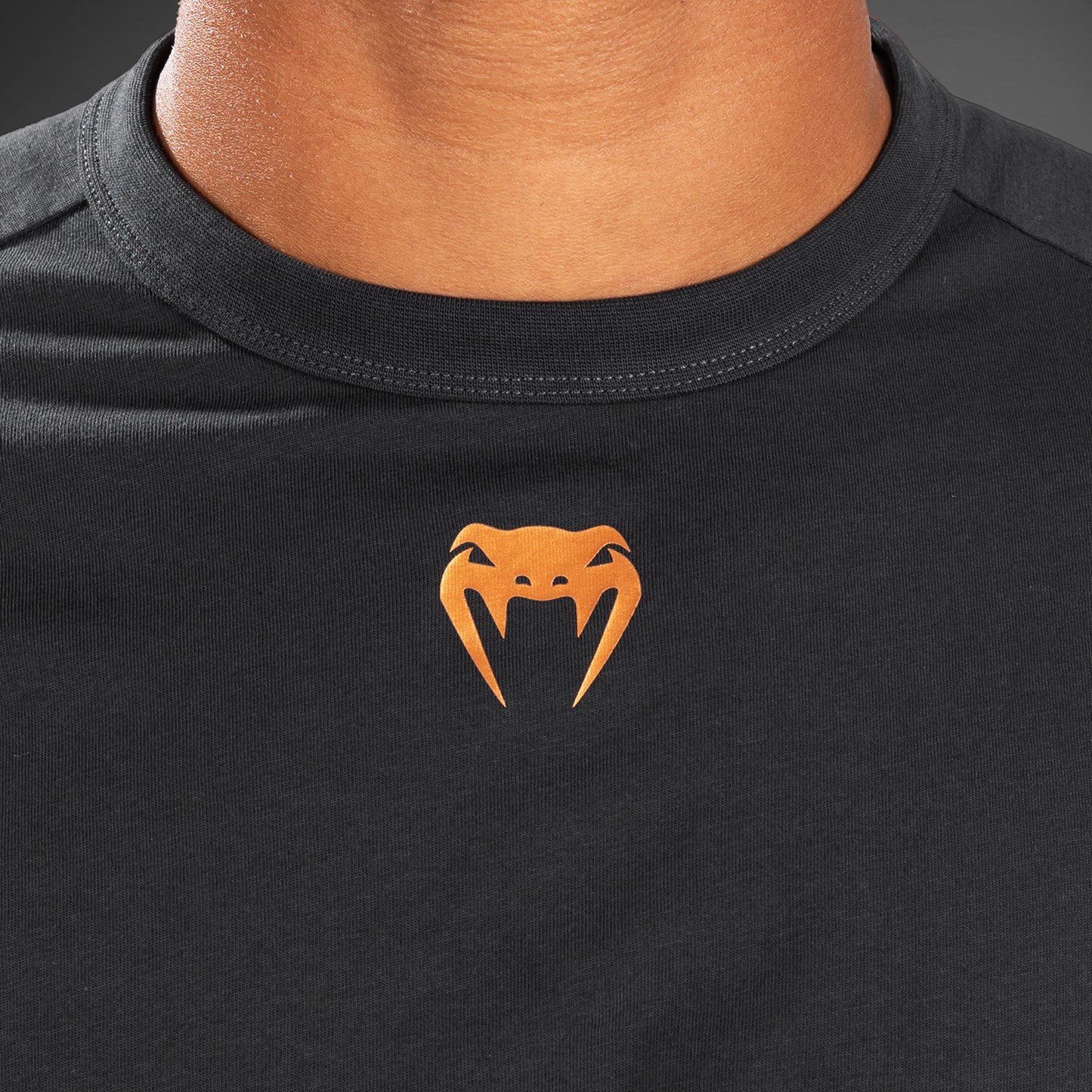 T-Shirt À Manches Longues pour Hommes UFC Adrenaline by Venum Fight Week - Gris Anthracite - product-type_T-Shirts Dry Tech