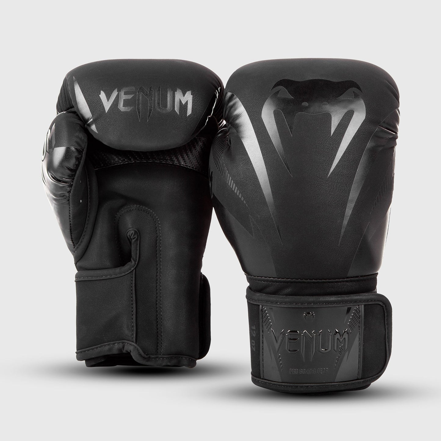Gants de boxe Venum Impact – Noir/Noir