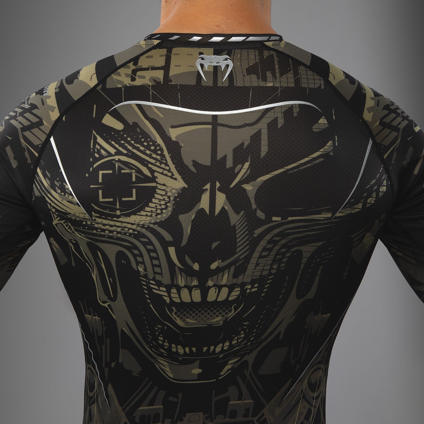 Rashguard à manches longues Venum Invader - Noir/Sable - product-type_T-Shirts de Compression