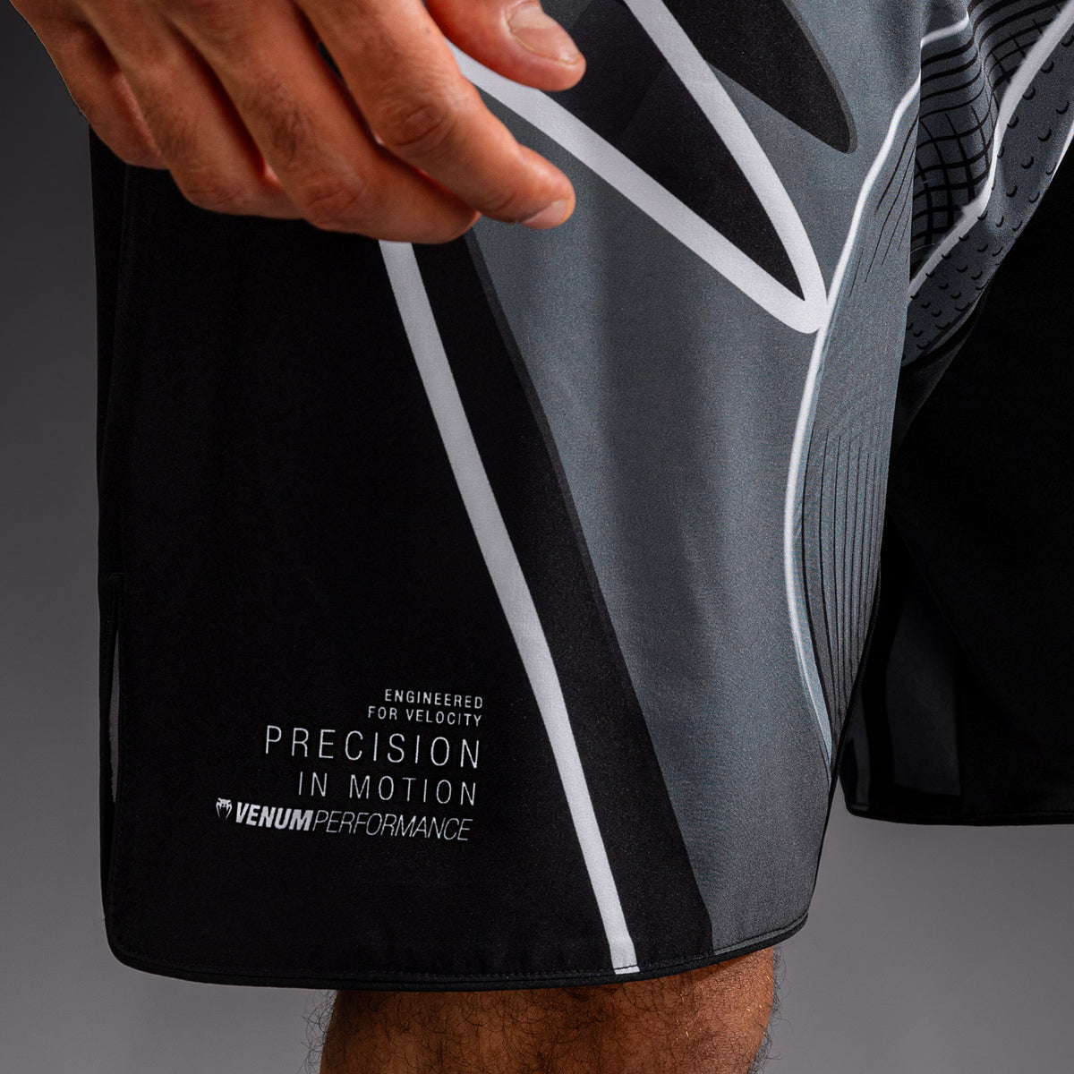 Short de Combat Venum Crimson Viper 2.0 - Noir/Gris
