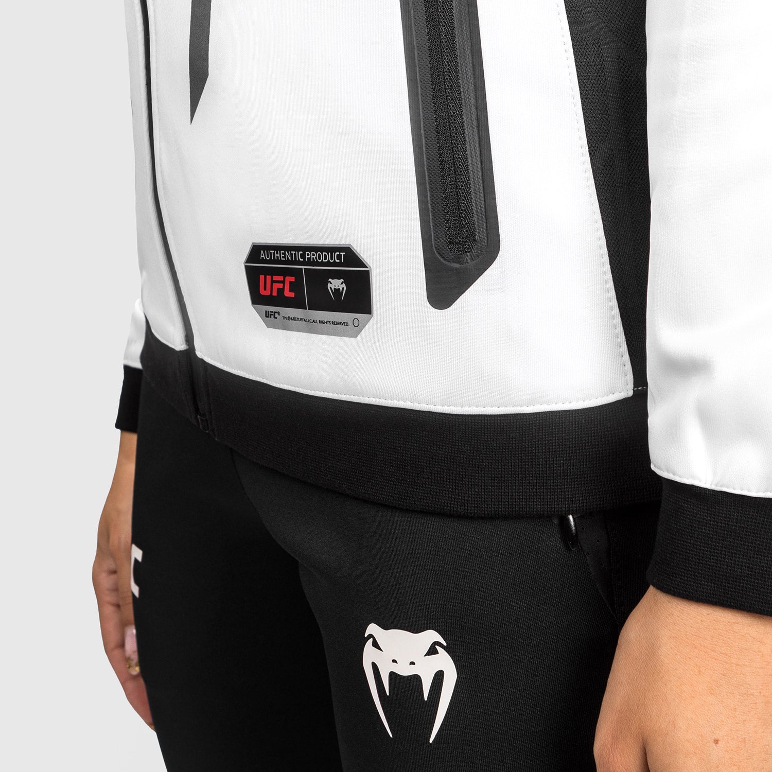 Sweatshirt à Capuche Femme UFC Venum Authentic Fight Night 2.0 - Blanc - product-type_Vestes
