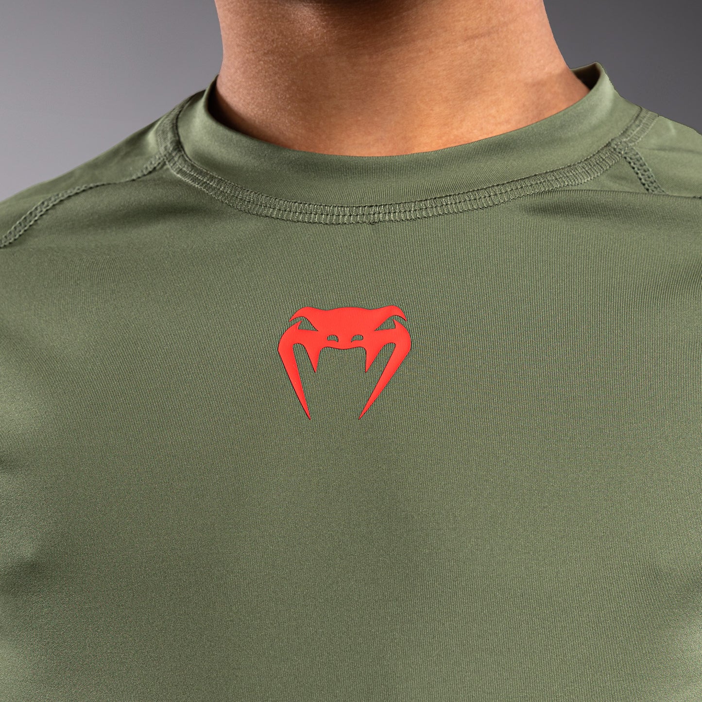 Rashguard Manches Longues pour Enfants Venum Contender - Vert militaire/Orange - product-type_T-Shirts de Compression