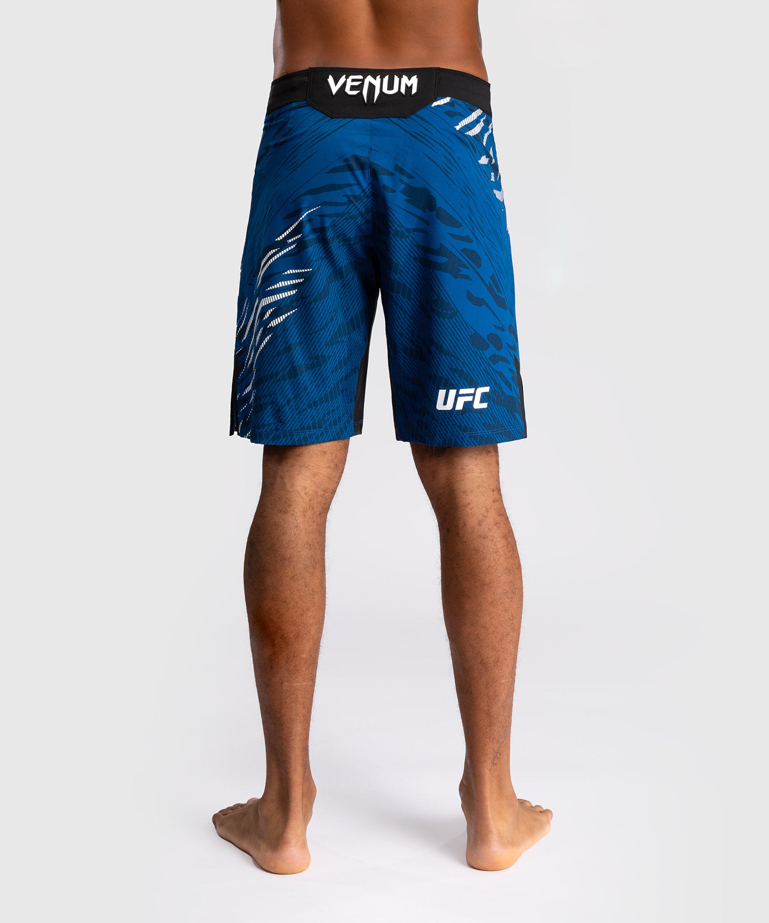 Shorts de Combat pour Hommes UFC Fusion by Venum Personnalisé Authentic Fight Night - Coupe Longue - Bleu - product-type_Shorts de MMA