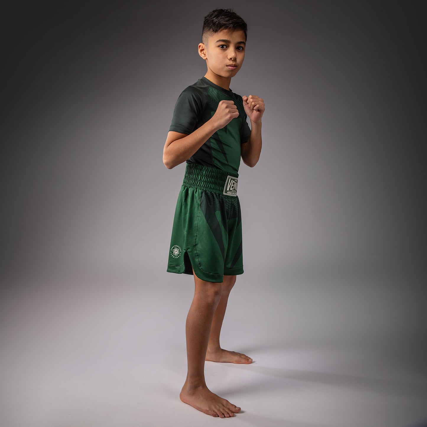 Short de Boxe Enfant Venum Attack - Vert Forêt/Blanc Cassé - product-type_Shorts de boxe