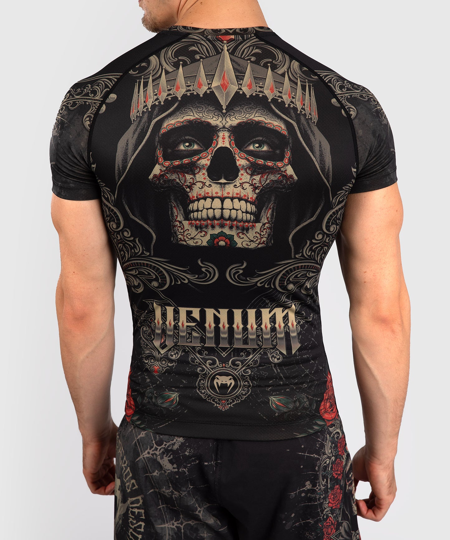 Rashguard à Manches Courtes pour Hommes Venum Santa Muerte 5.0 - Noir Profond/Or - product-type_T-Shirts de Compression