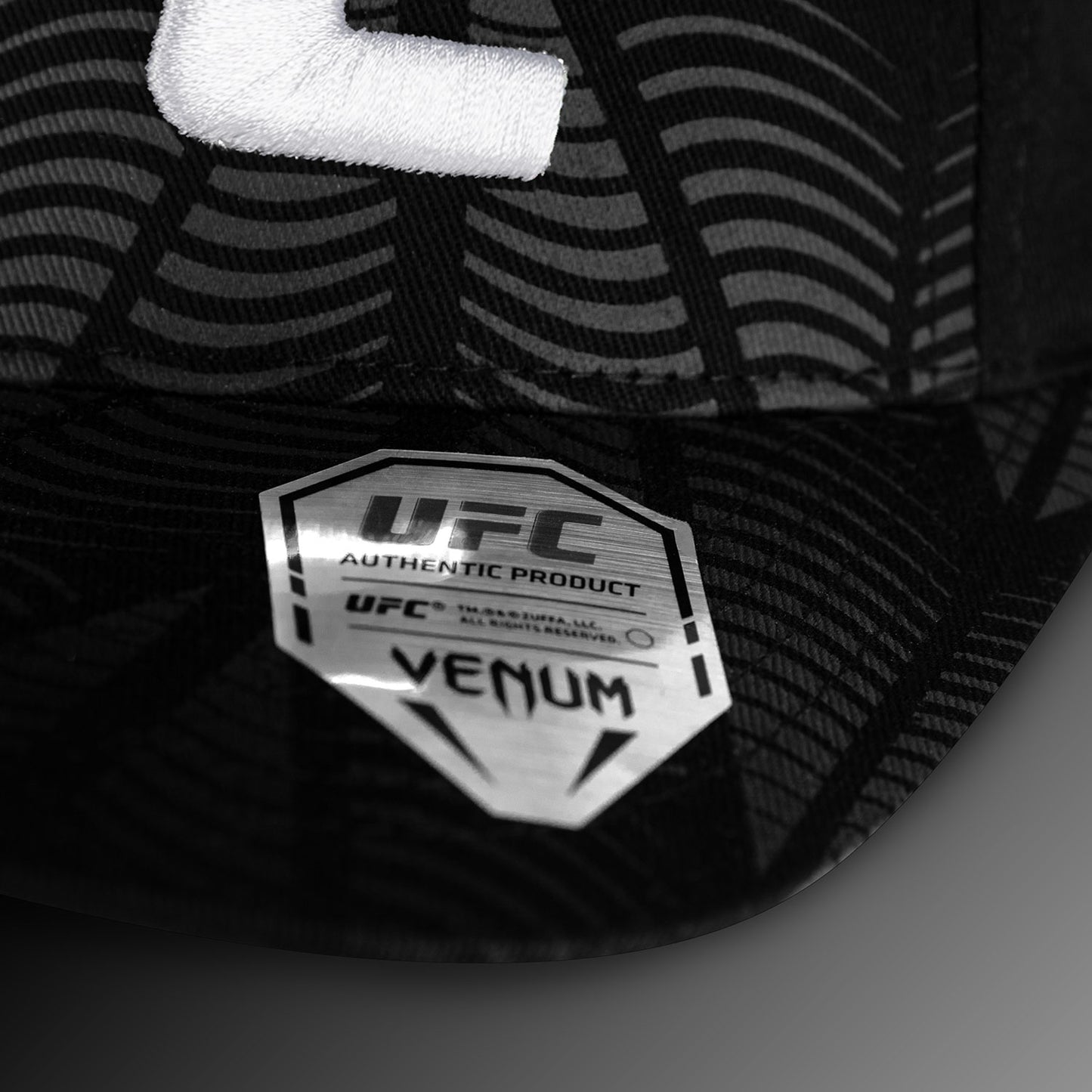 Casquette UFC Zenith by Venum Authentic Fight Night - Noir/Blanc/Orange