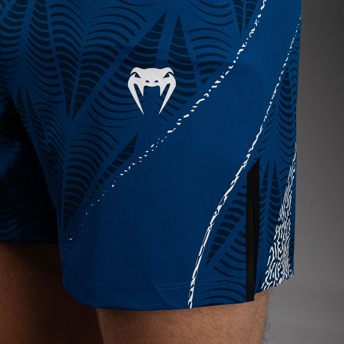 Short de combat coupe courte Homme Personnalisé UFC Zenith by Venum Authentic Fight Night - Bleu - product-type_Shorts de MMA