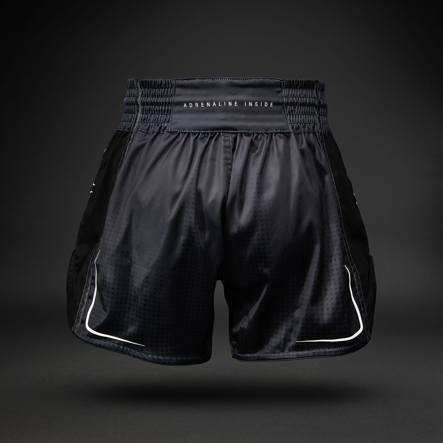 Short de Muay Thaï Venum Stealth – Noir/Blanc - product-type_Shorts de Muay Thai