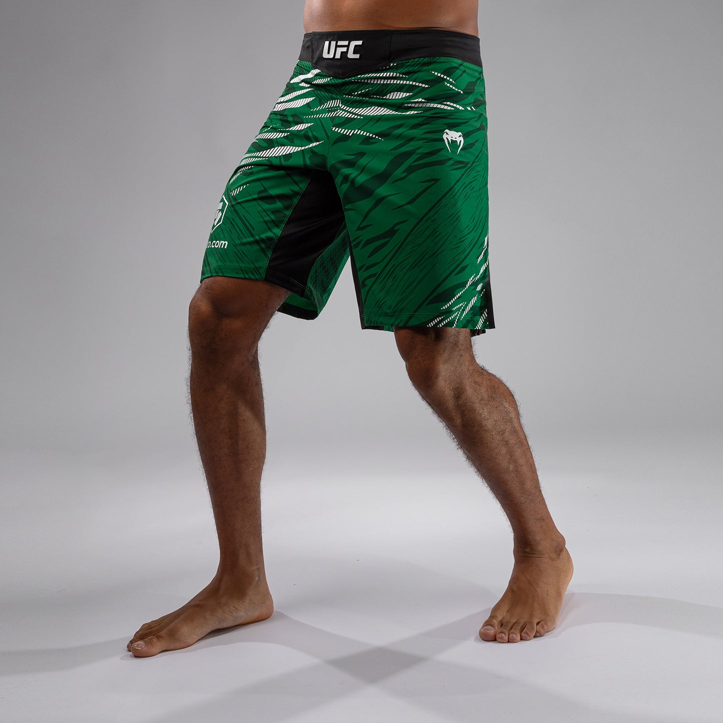 Shorts de Combat pour Hommes UFC Fusion by Venum Authentic Fight Night - Coupe Longue - Vert - product-type_Shorts de MMA