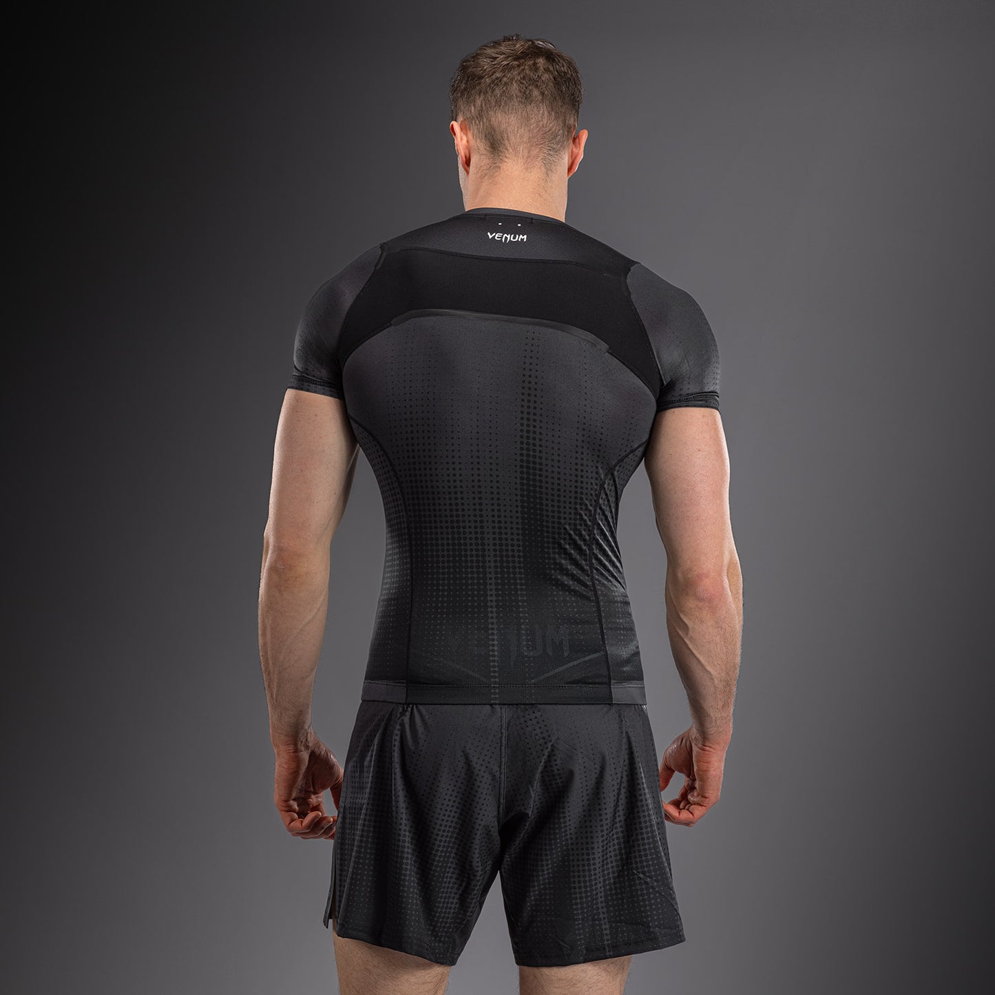 Rashguard à Manches Courtes Venum Stealth – Noir/Blanc - product-type_T-Shirts de Compression