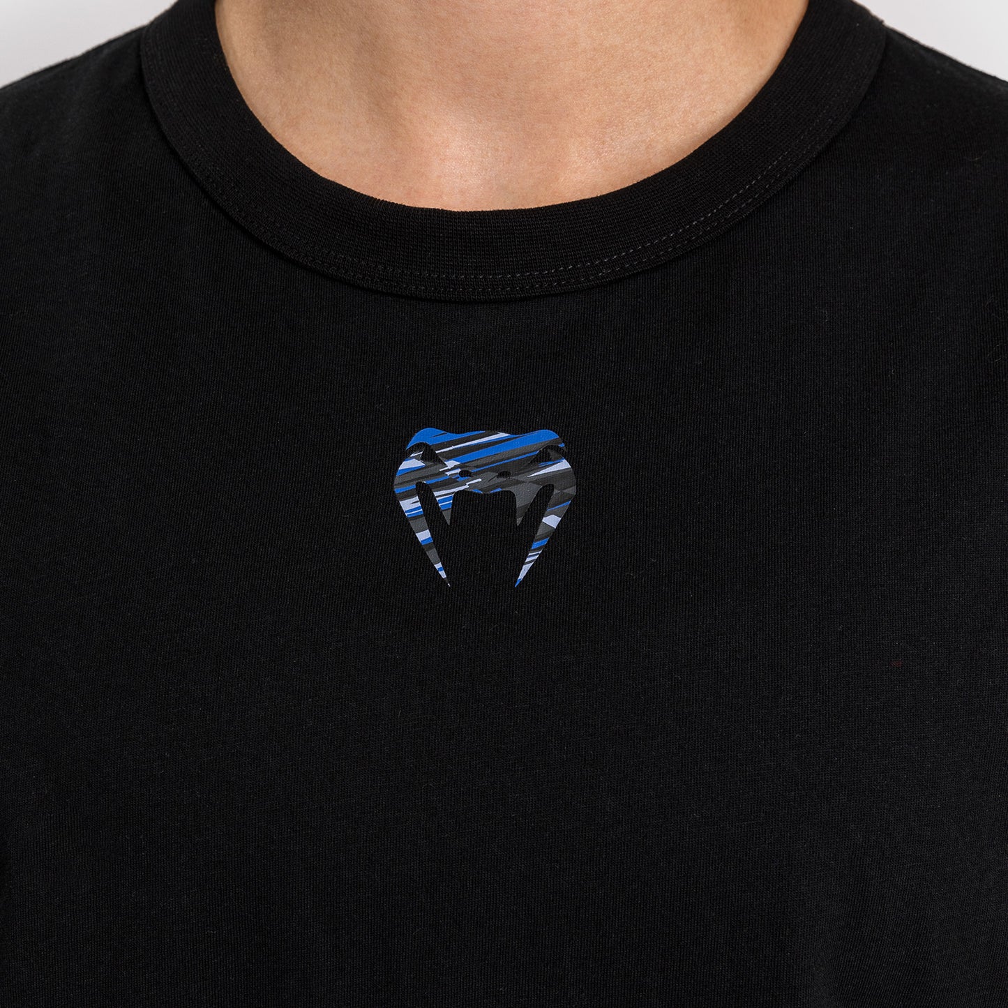 T-Shirt pour Femmes Venum Abyss - Noir Intense - product-type_T-Shirts