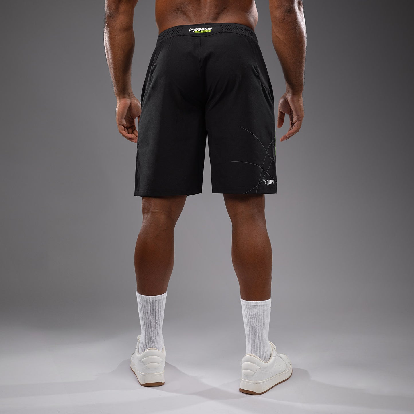 Short d'entraînement Venum Training Camp 4.0 - Noir/Vert Fluo - product-type_Shorts de training