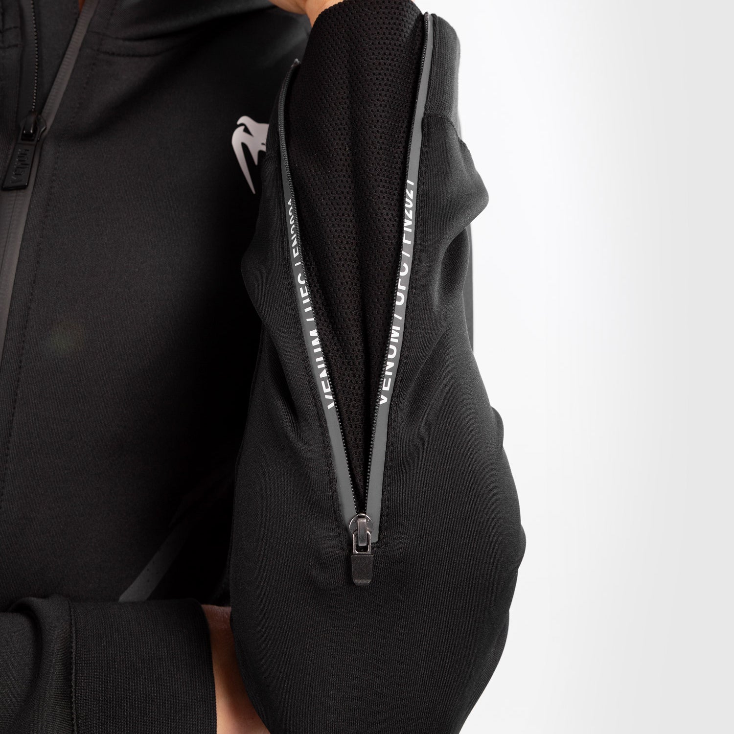 Sweatshirt à Capuche Femme Personnalisé UFC Venum Authentic Fight Night - Noir - product-type_Vestes