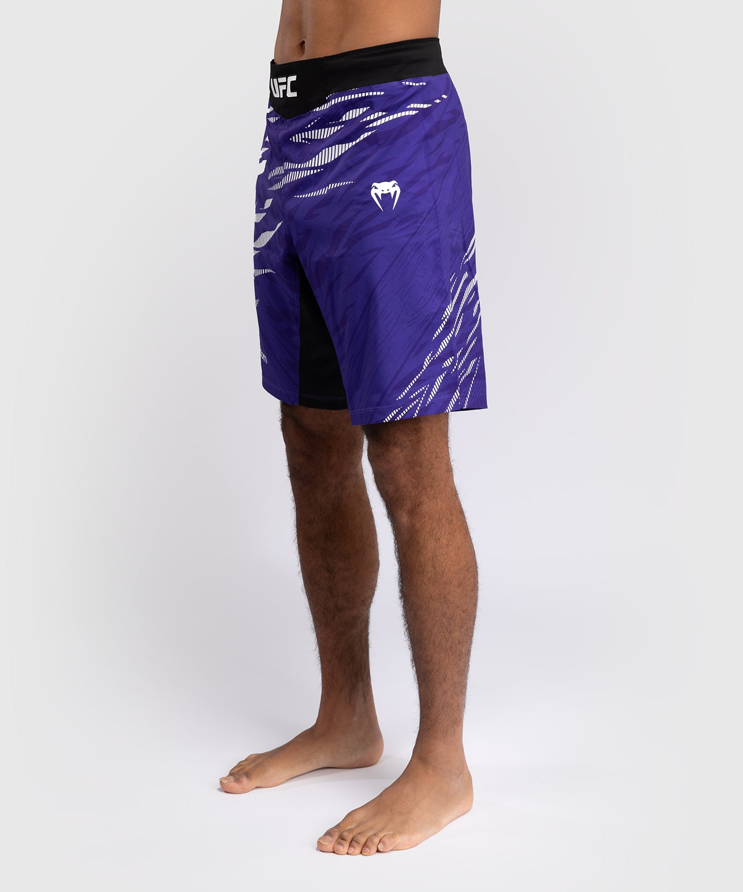 Short de Combat pour Hommes UFC Fusion by Venum Authentic Fight Night - Coupe Longue - Violet - product-type_Shorts de MMA