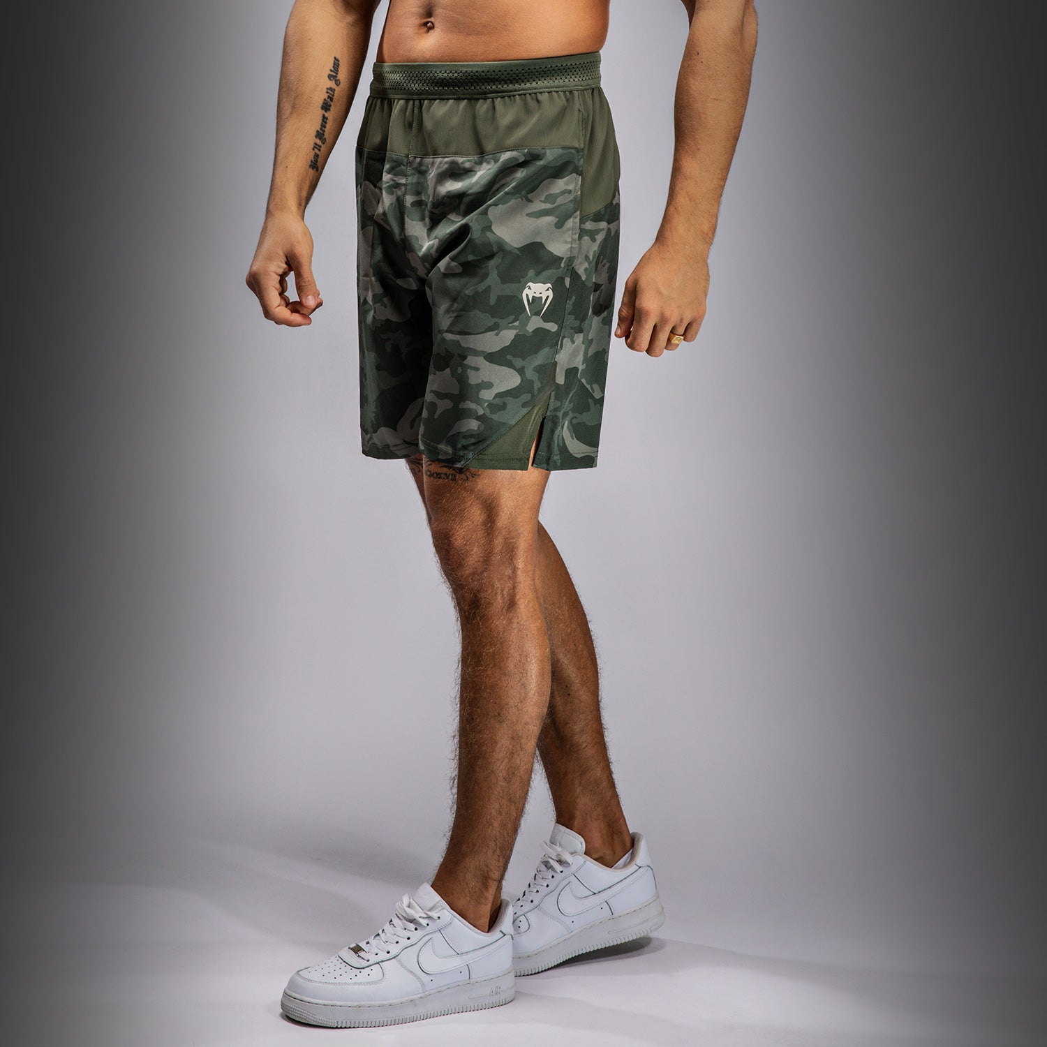 Short d'entraînement Venum G-Fit Air pour Hommes - Camo Militaire - product-type_Shorts de training