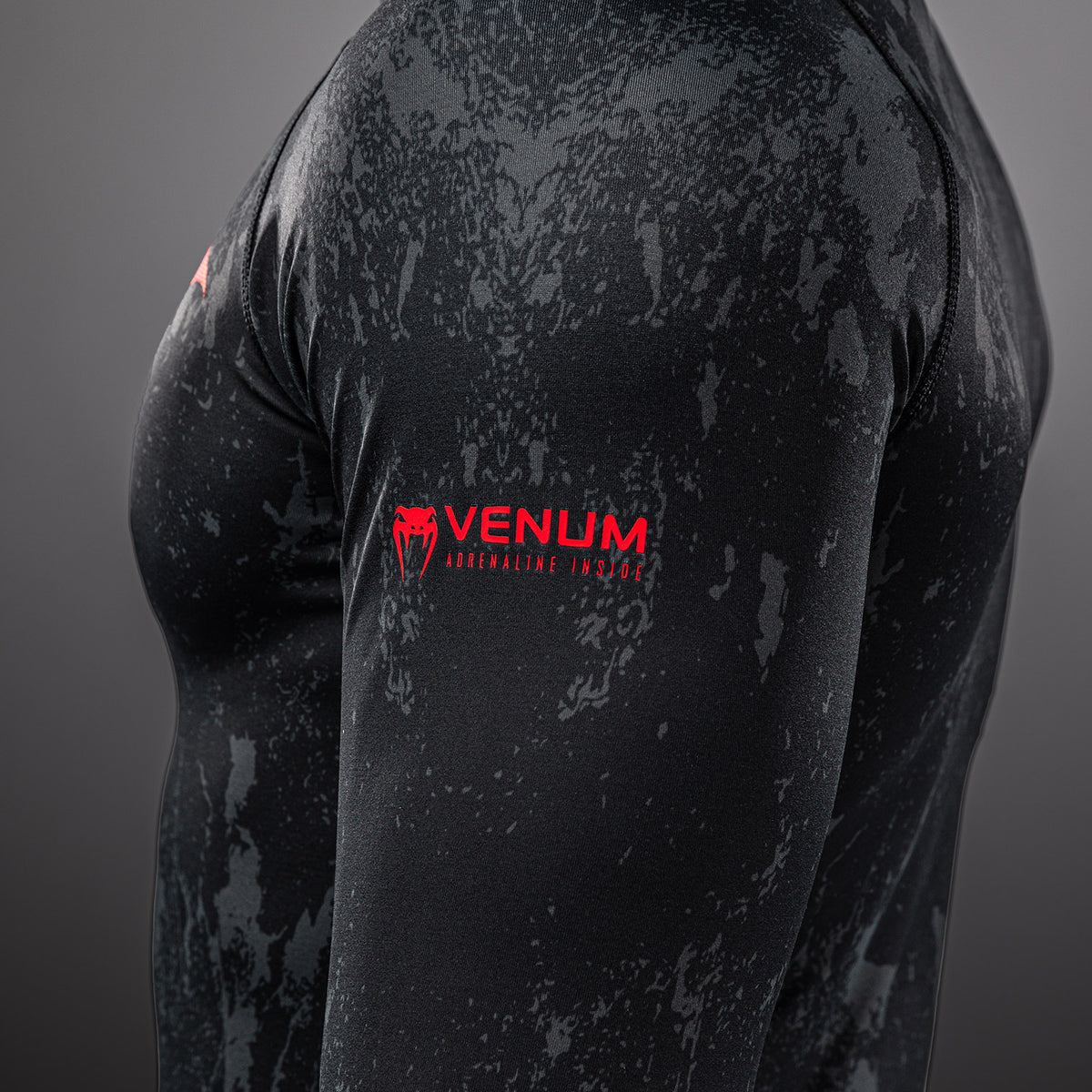 Rashguard à manches longues Venum x Batman - Noir/Gris/Rouge