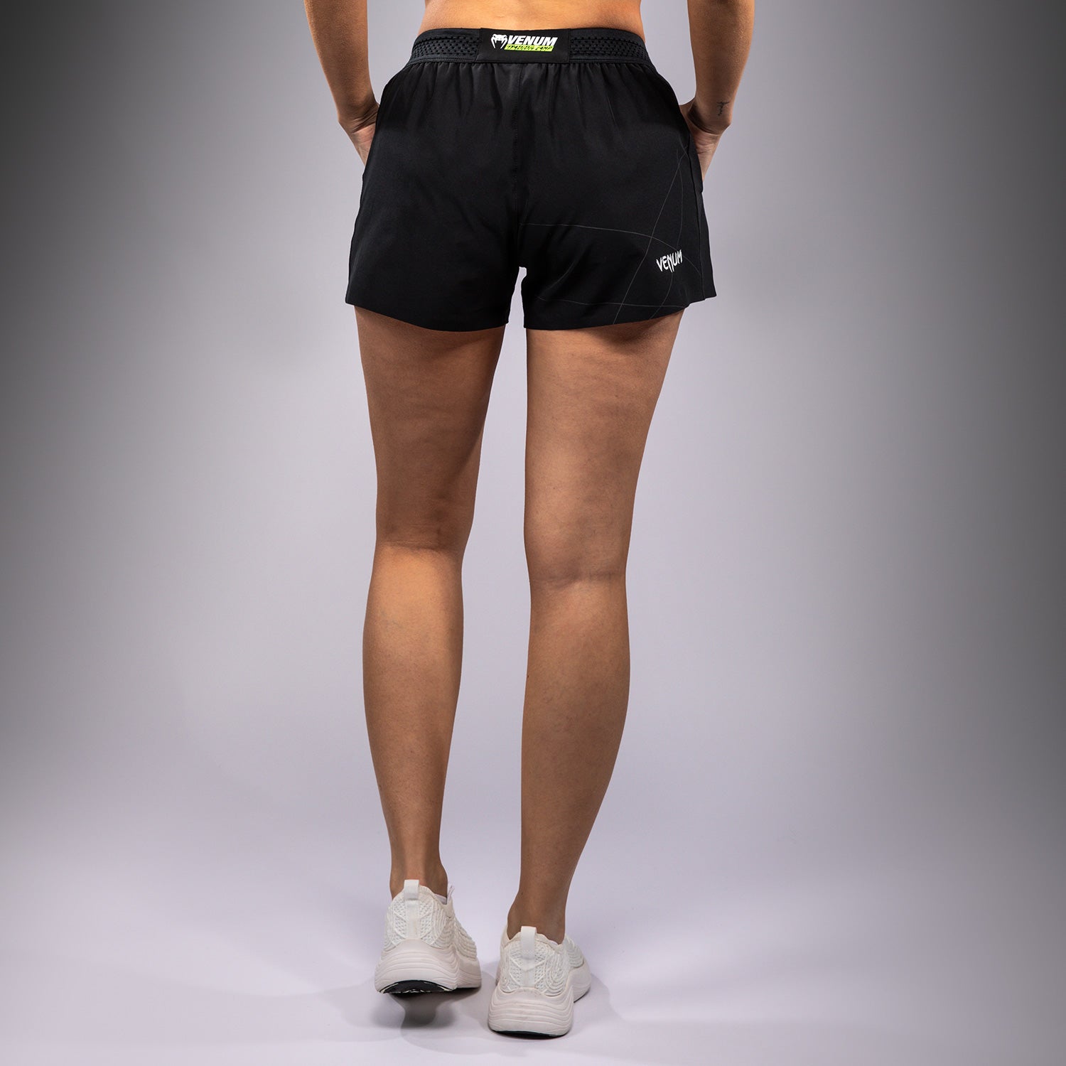 Short d'entraînement Venum Training Camp 4.0 - Noir/Vert Fluo - product-type_Shorts de training