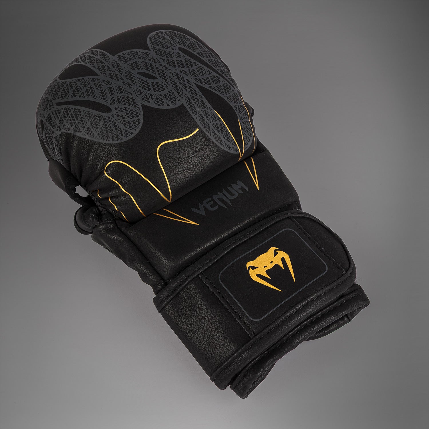 Gants de Sparring Venum Serpenti – Noir/Argent/Or - product-type_Gants de MMA