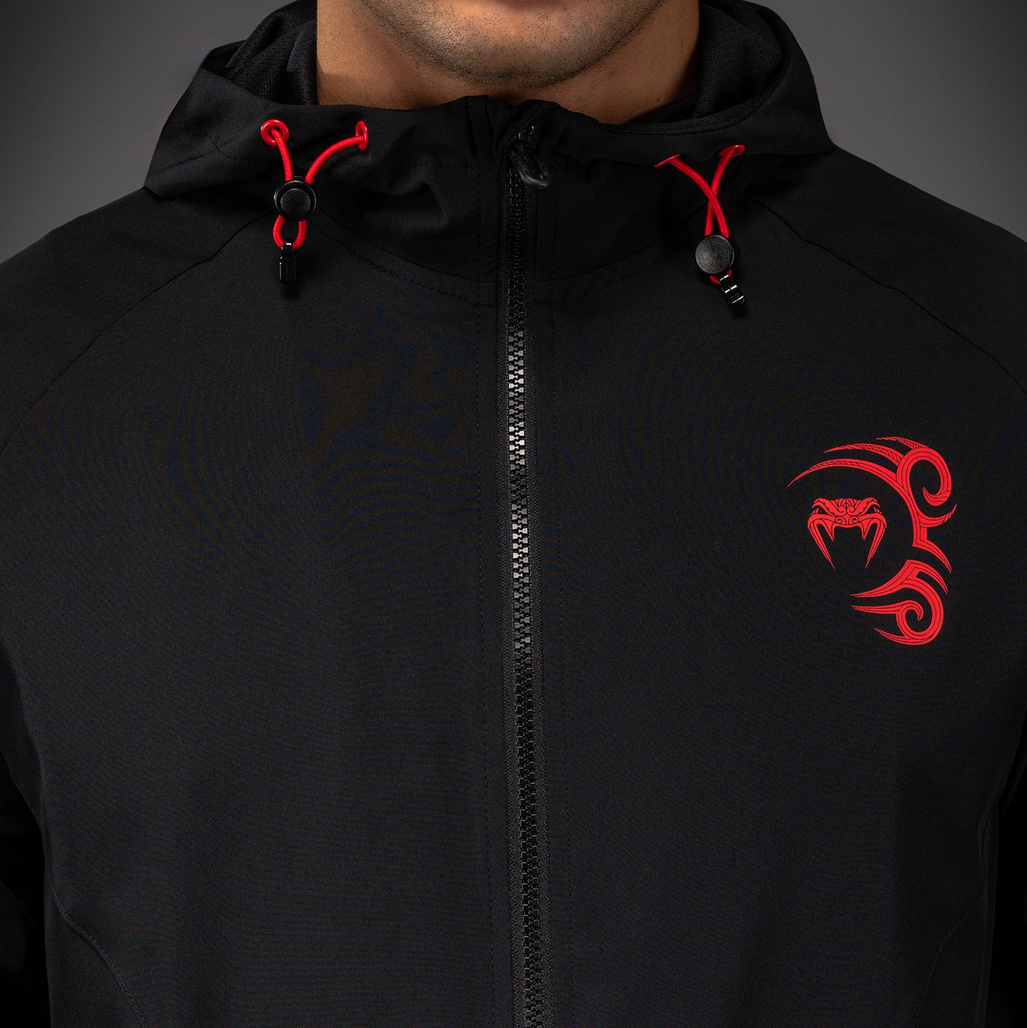 Veste de Survêtement Venum x Mike Tyson Tiger - Noir Profond/Rouge Intense