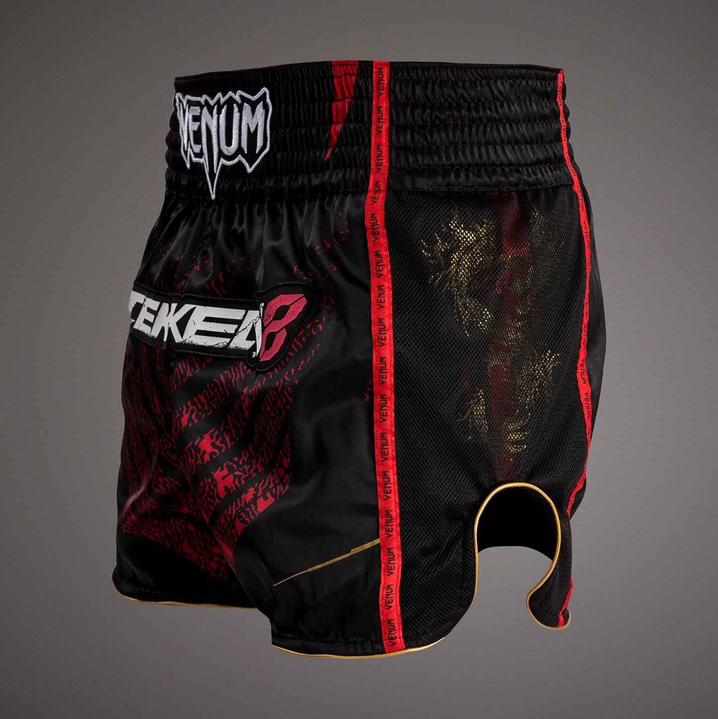 Short de Muay Thai Venum x TEKKEN 8 - Marshall Law - Noir/Rouge/Or - product-type_Shorts de Muay Thai
