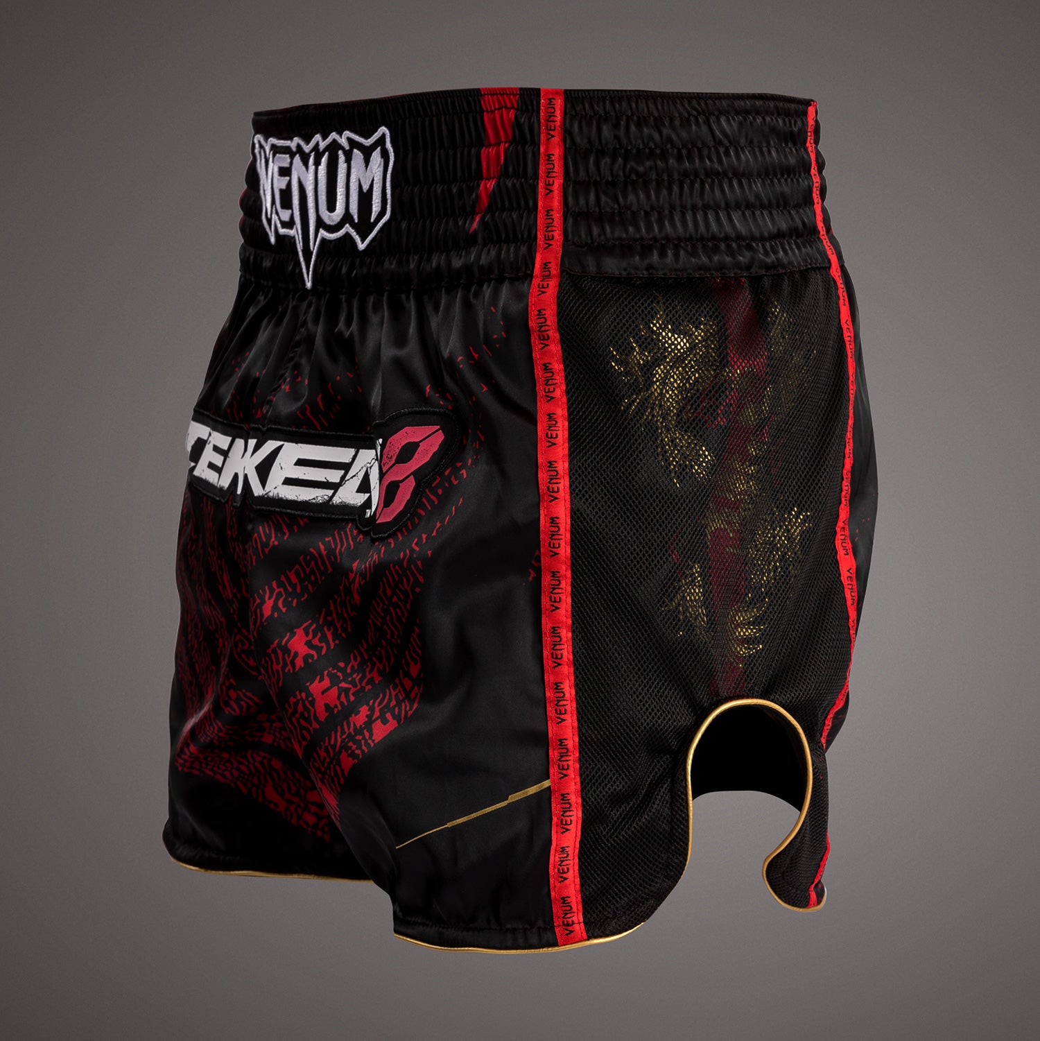 Short de Muay Thai Venum x TEKKEN 8 - Marshall Law - Noir/Rouge/Or - product-type_Shorts de Muay Thai