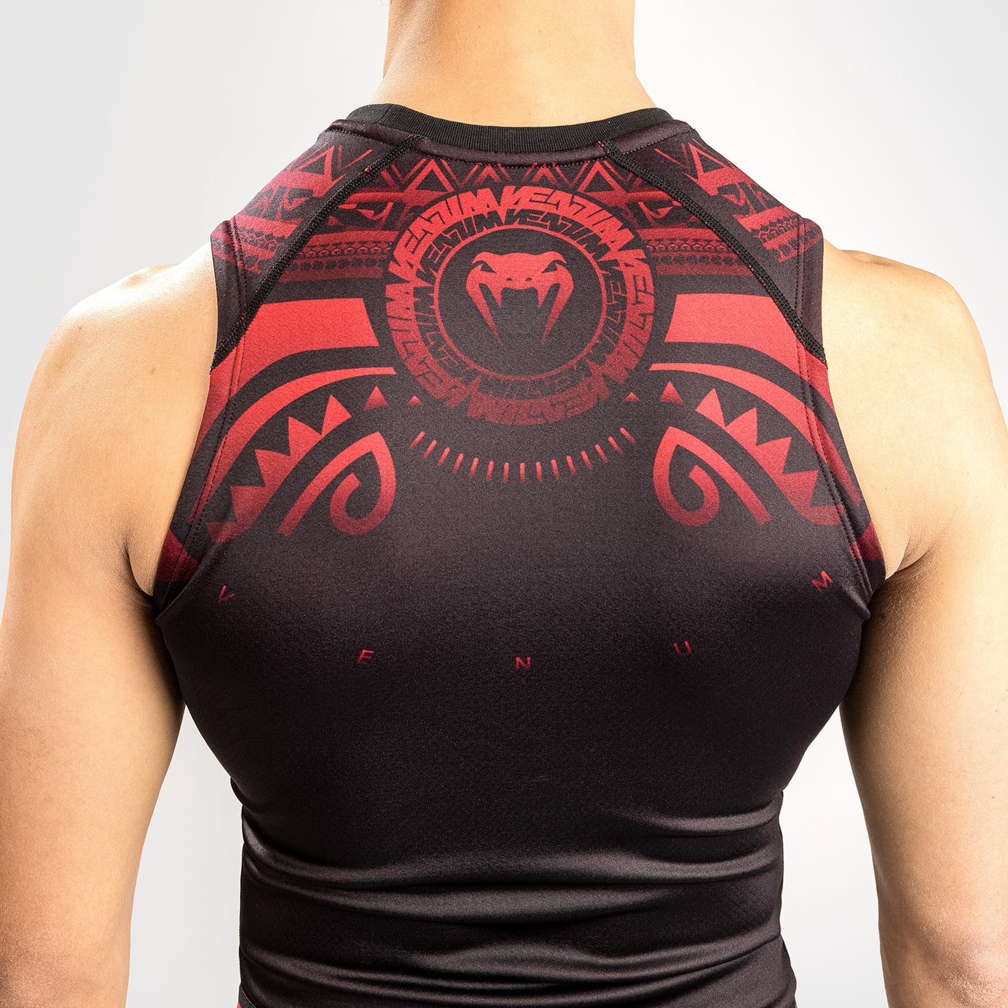 Rashguard Sans Manches Venum Nakahi - Noir/Rouge - product-type_T-Shirts de Compression