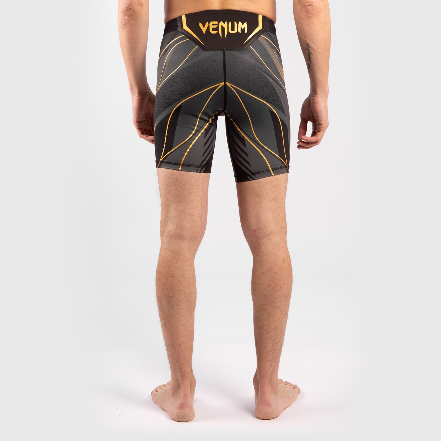 Short de Vale tudo Homme UFC Venum Authentic Fight Night - Coupe Courte - Champion - product-type_Shorts de compression