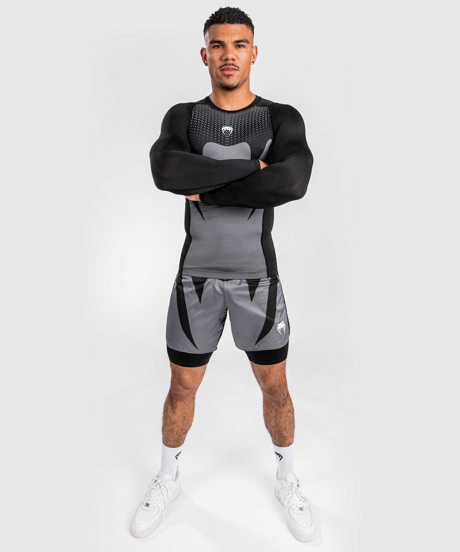 Rashguard à Manches Longues pour Hommes Venum Attack - Noir/Gris - product-type_T-Shirts de Compression