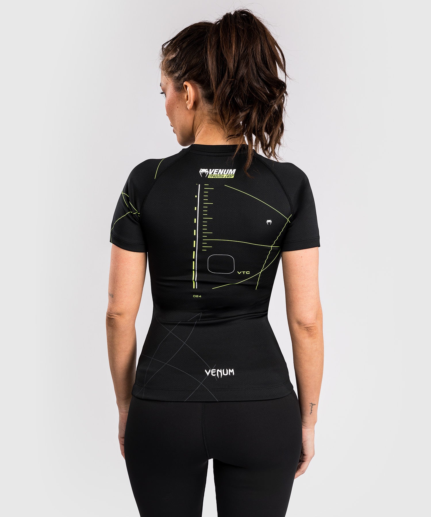 Rashguard Manches Courtes Venum Training Camp 4.0 - Noir/Vert Fluo - product-type_T-Shirts de Compression