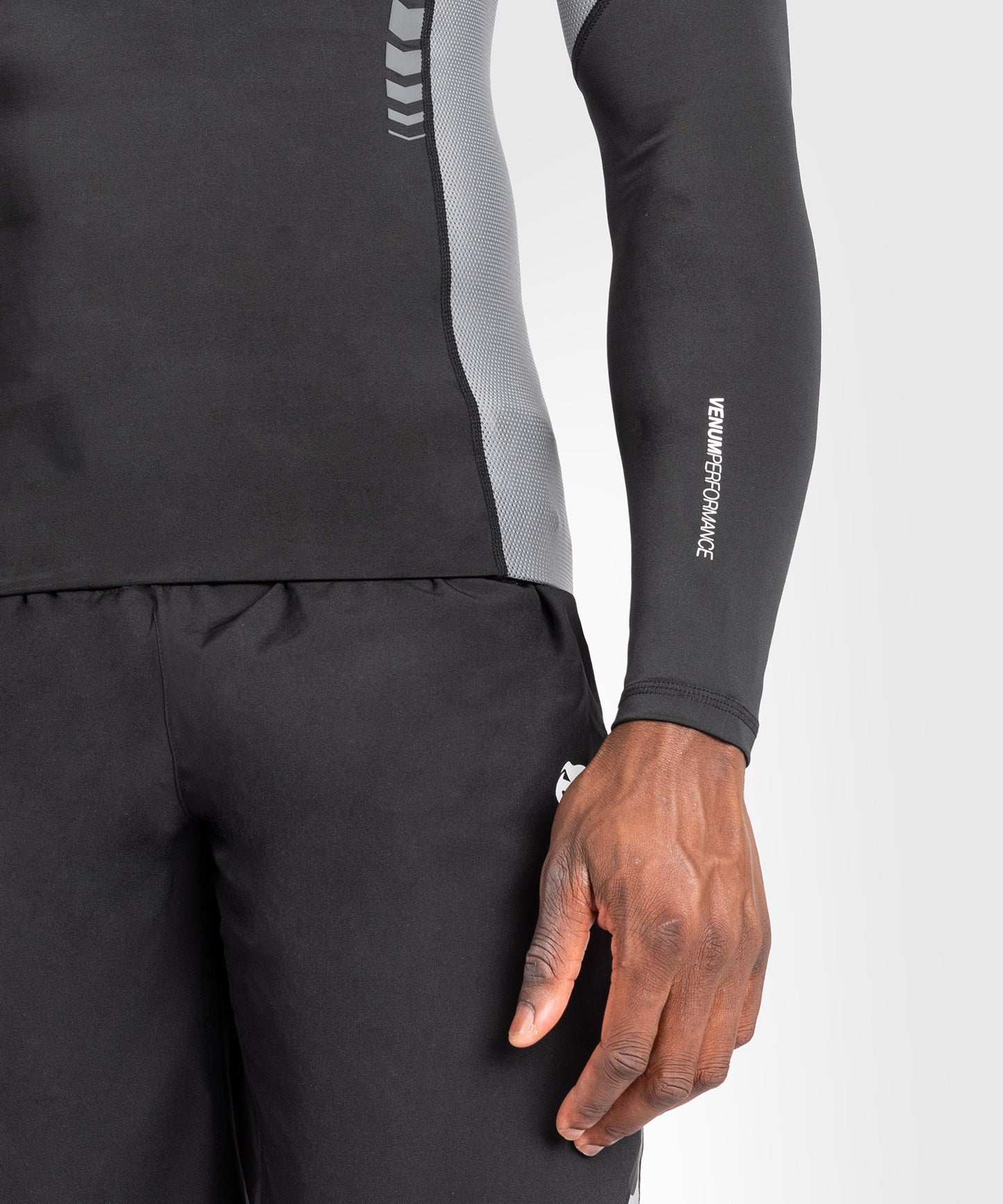 Rashguard À Manches Longues pour Hommes Venum Tempest - Noir/Gris - product-type_T-Shirts de Compression