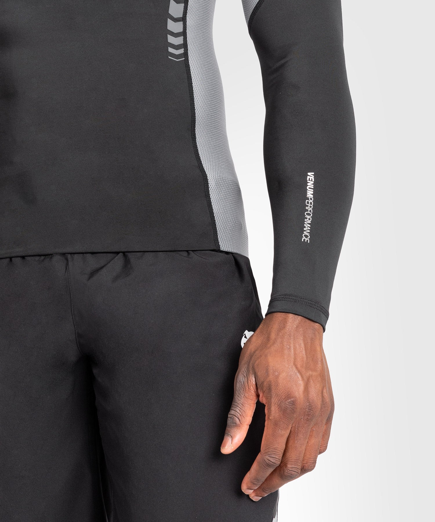 Rashguard À Manches Longues pour Hommes Venum Tempest - Noir/Gris - product-type_T-Shirts de Compression