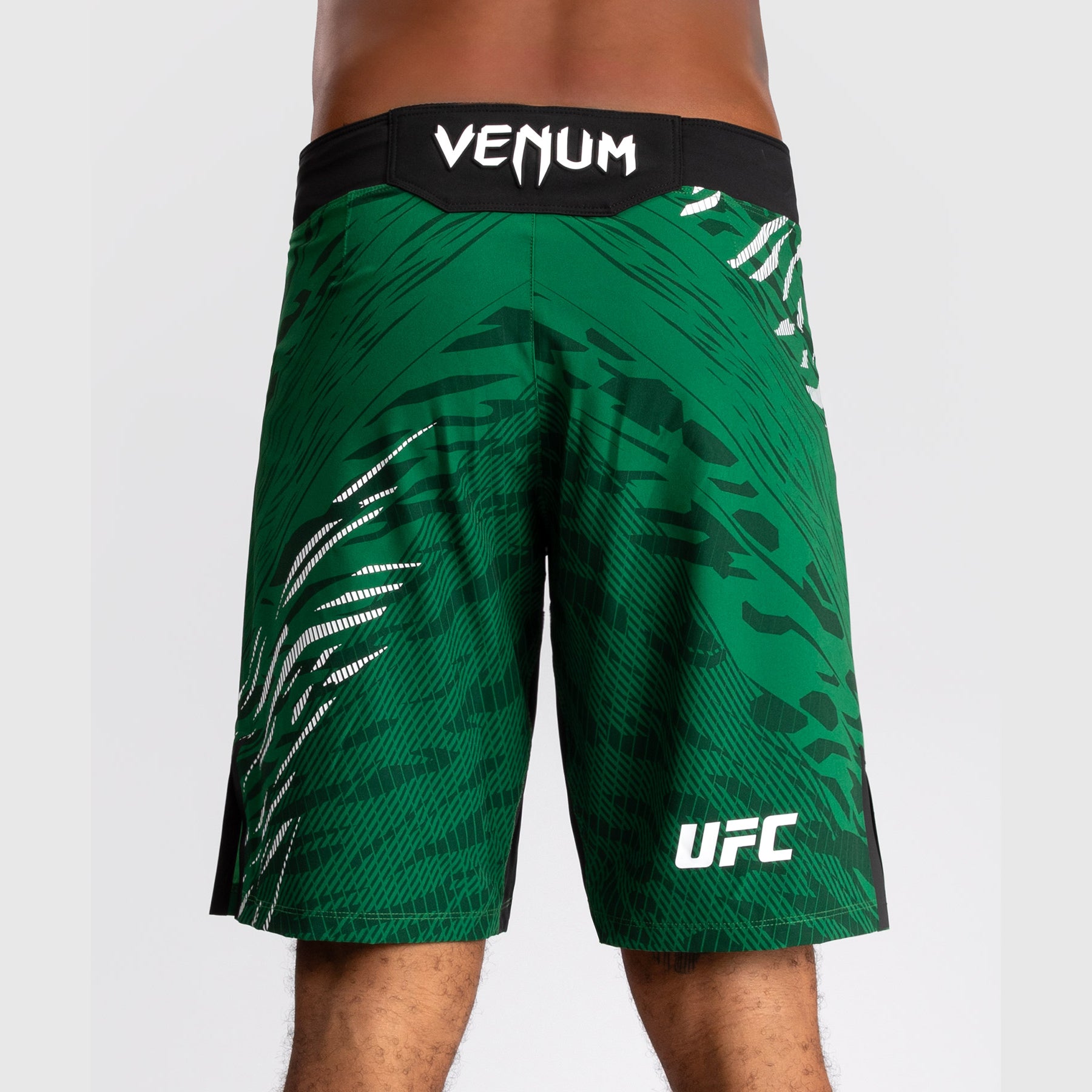 Shorts de Combat pour Hommes UFC Fusion by Venum Personnalisé Authentic Fight Night - Coupe Longue - Vert - product-type_Shorts de MMA