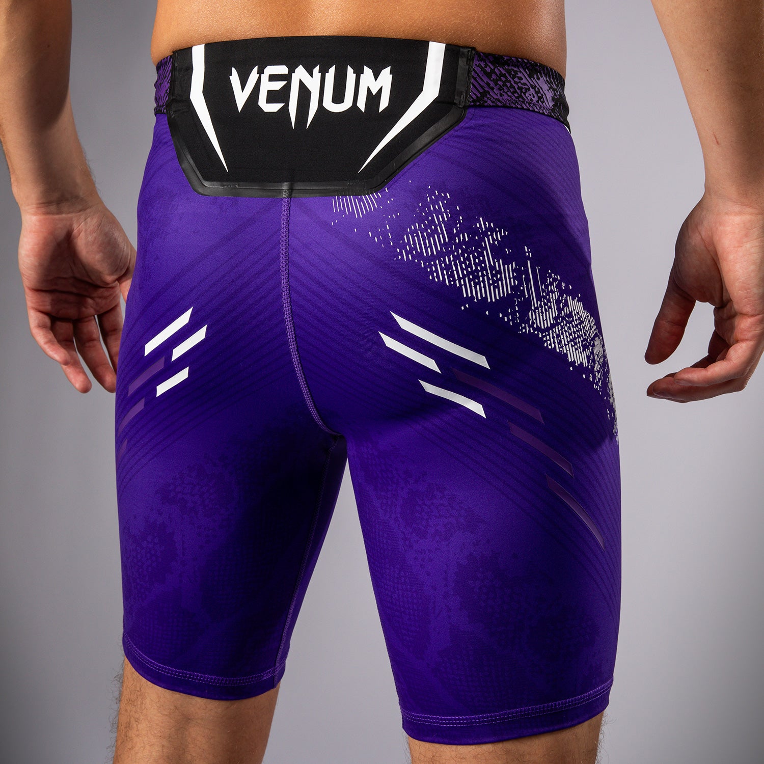 Short de compression pour Hommes UFC Adrenaline by Venum Authentic Fight Night - Violet - product-type_Shorts de compression
