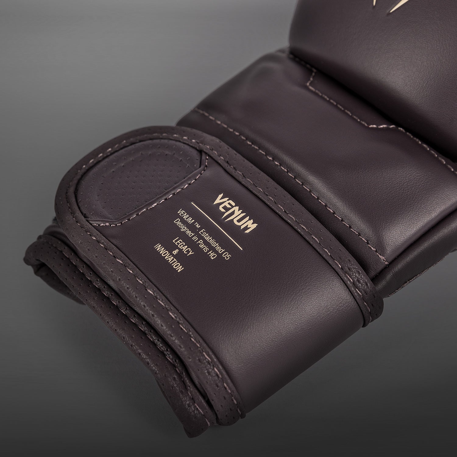 Gants de Sparring MMA Venum Impact Evo - Chocolat - product-type_Gants de Sparring