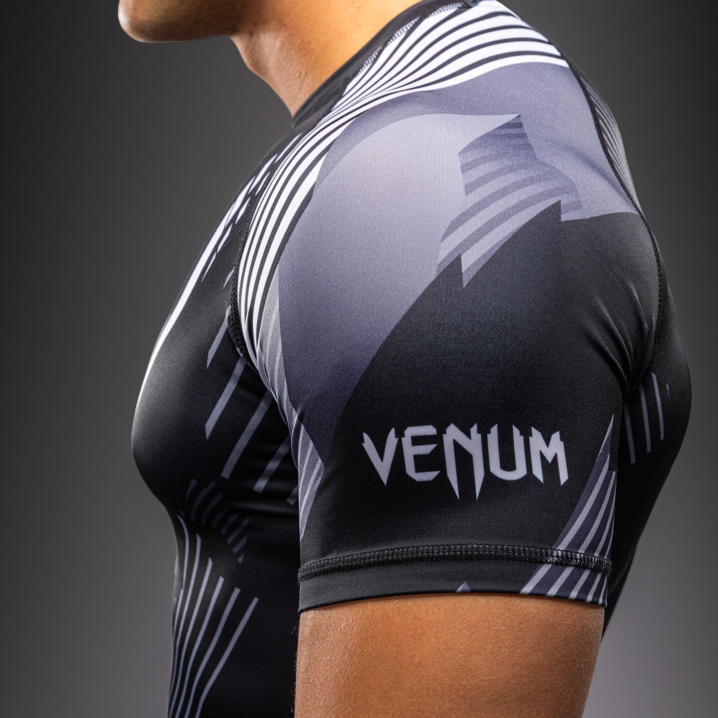Rashguard à Manches Courtes Venum No-Gi 6.0 - Noir/Blanc