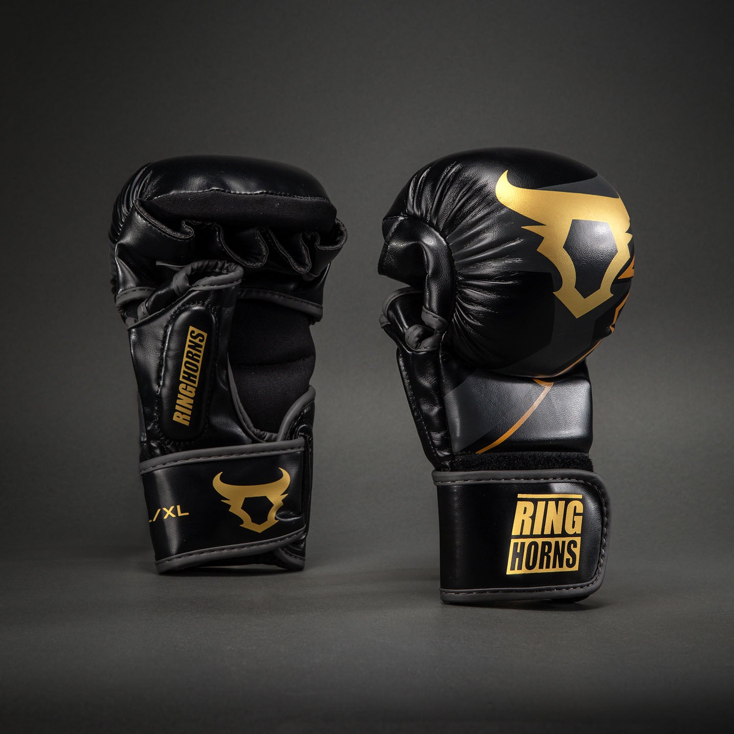 Gants de Sparring Ringhorns Charger by Venum – Noir/Or - product-type_Gants de Sparring