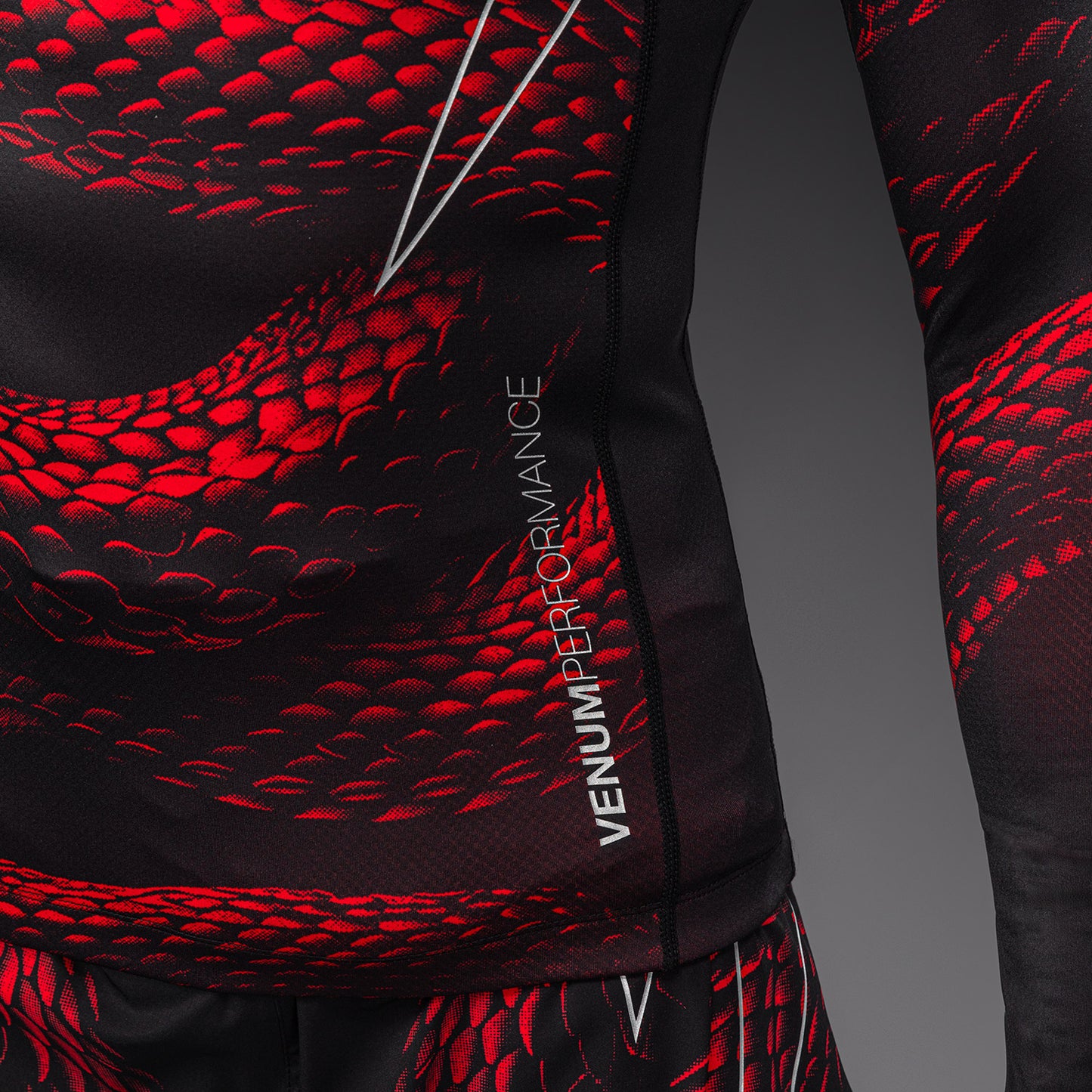 Rashguard à Manches Longues Venum Matupa - Noir/Rouge/Argent - product-type_T-Shirts de Compression