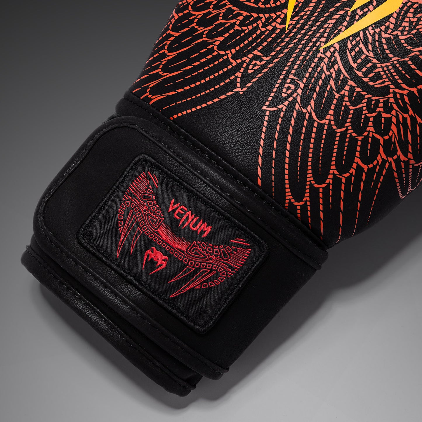 Gants de Boxe Venum Quetzal Fury - Noir/Rouge Fury/Mandarine