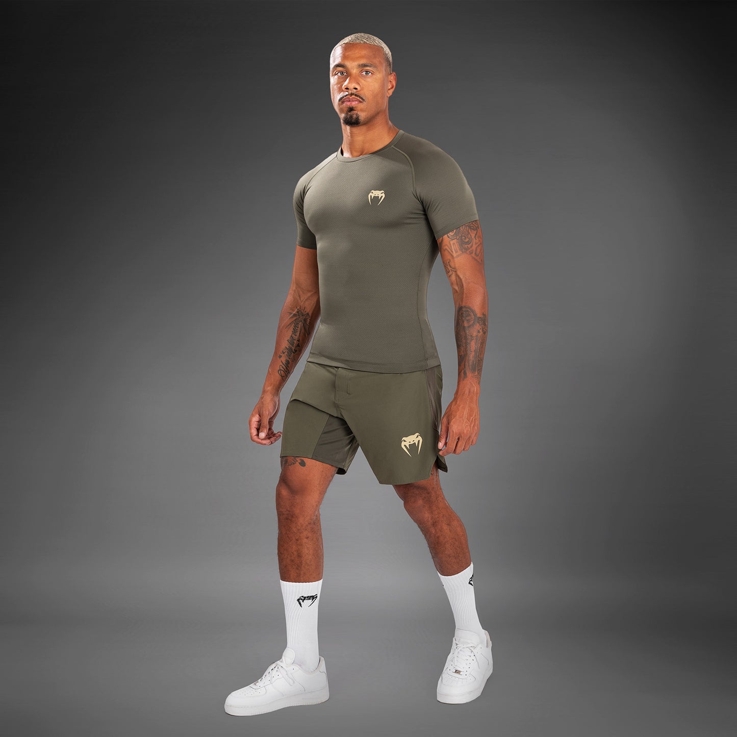 Rashguard à manches courtes pour hommes Venum Contender - Kaki - product-type_T-Shirts de Compression