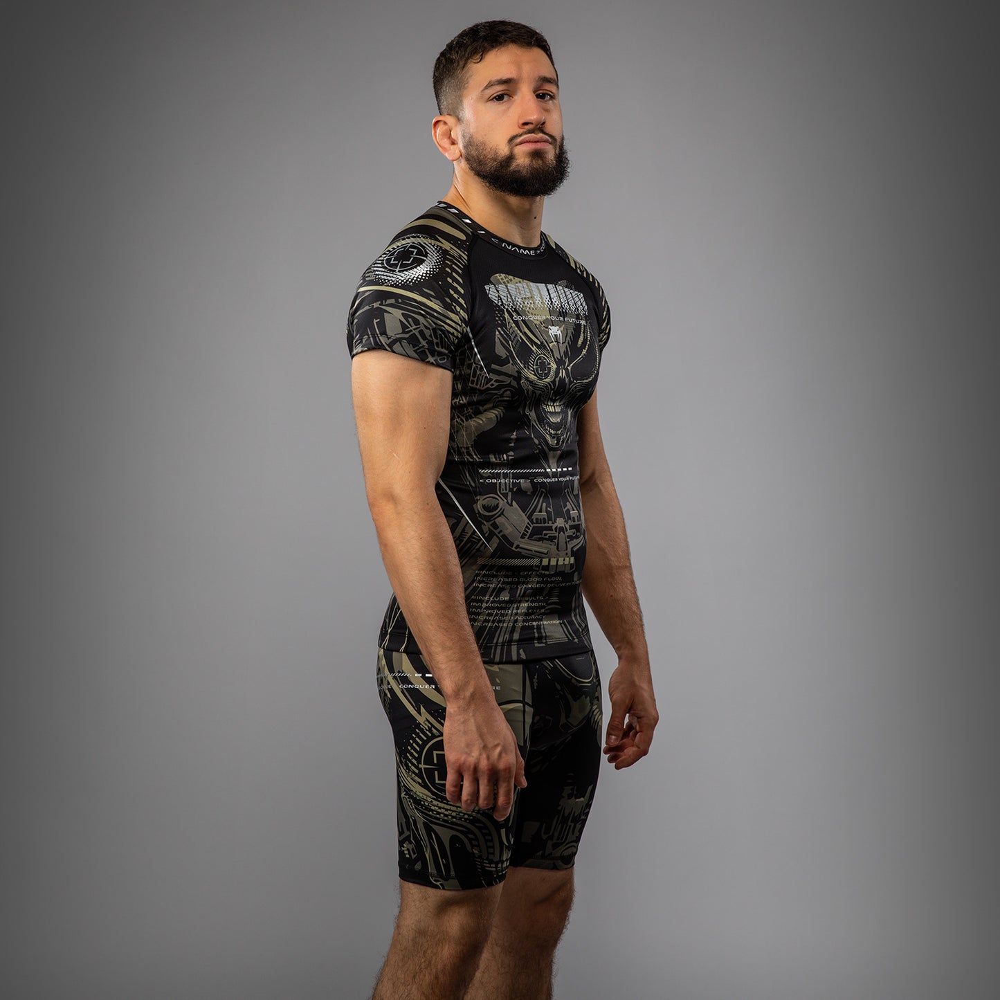 Rashguard à manches courtes Venum Invader - Noir/Sable