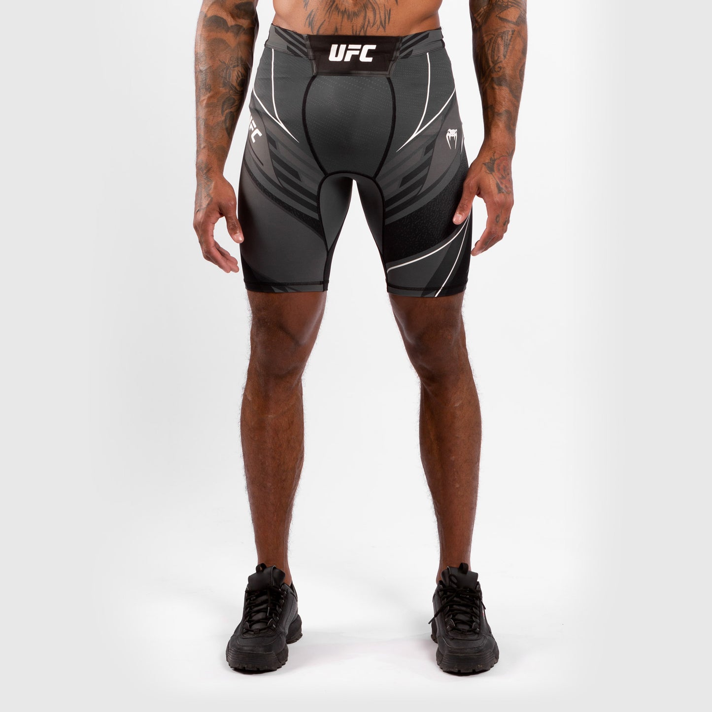 Short de Vale tudo Homme UFC Venum Authentic Fight Night - Coupe Longue - Noir - product-type_Shorts de compression
