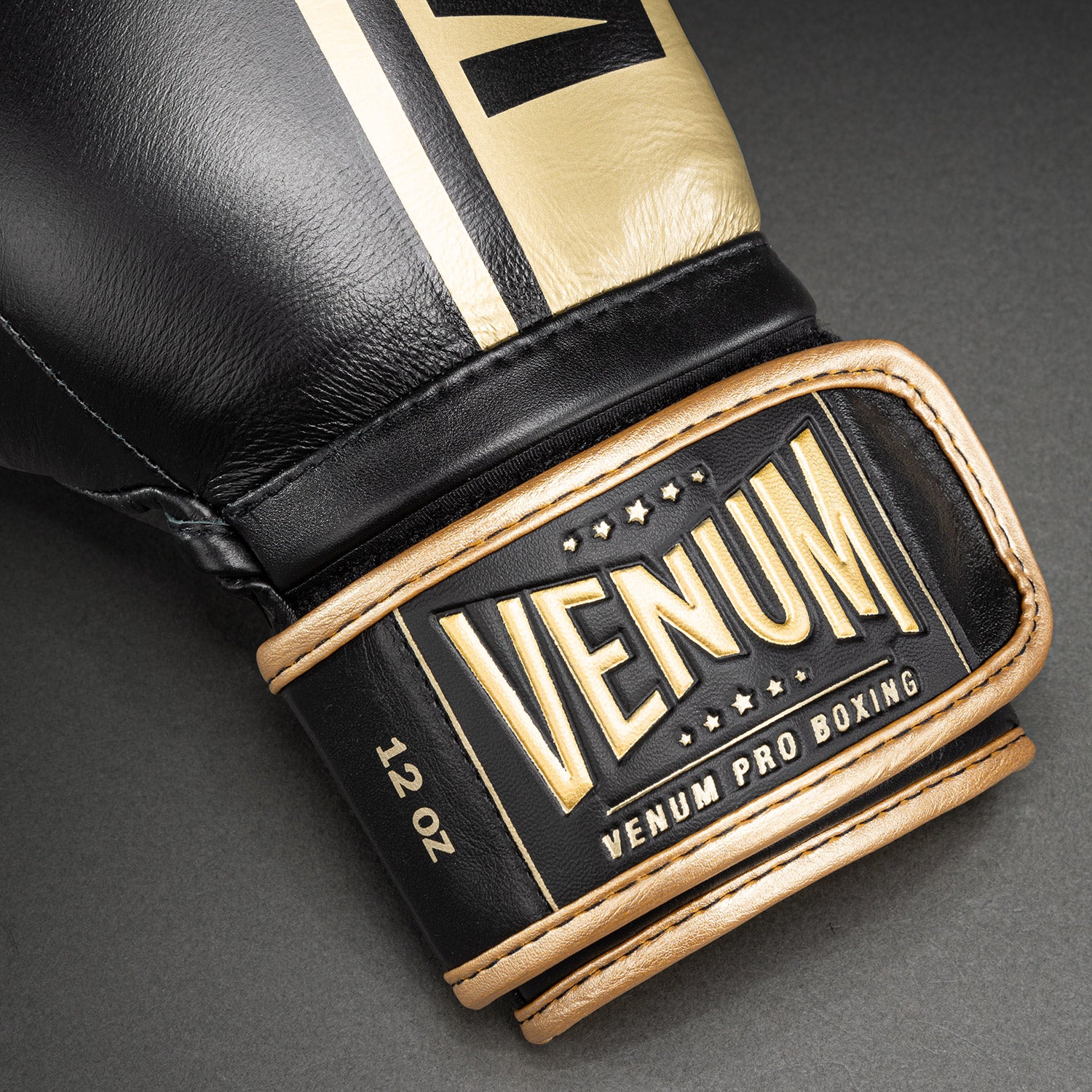 Gants de boxe pro Venum Shield Velcro - Noir/Or - product-type_Gants de boxe
