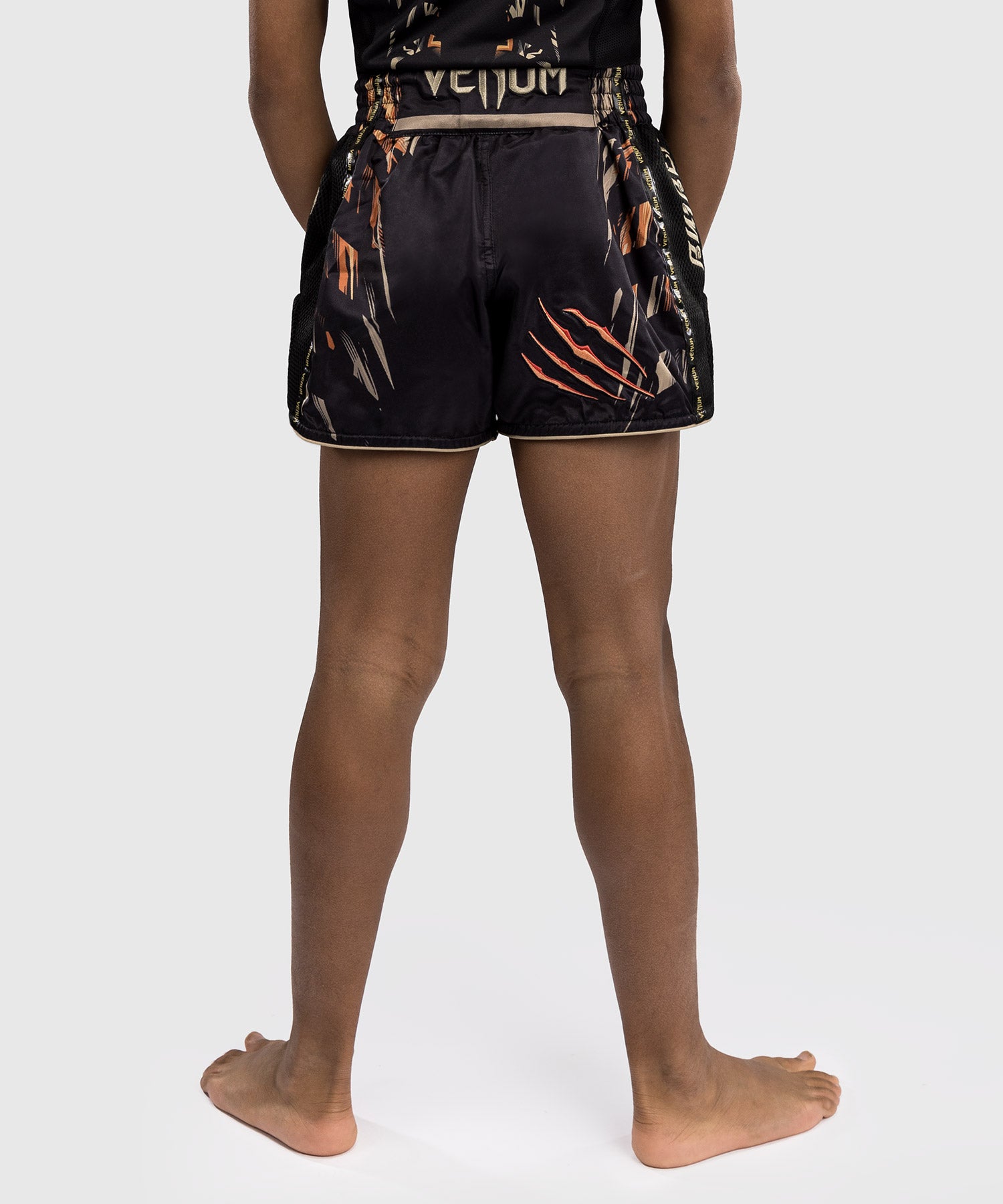 Short Muay Thai Venum Tiger pour Enfants - Noir/Orange Néon - product-type_Shorts de Muay Thai