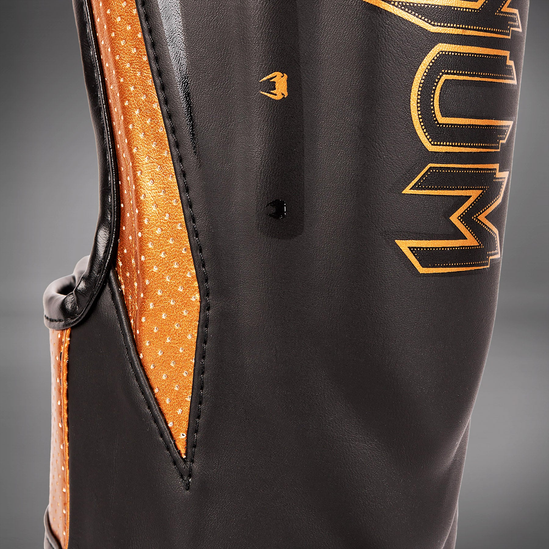 Protège-Tibias Venum Elite Evo - Noir/Bronze - product-type_Protège-tibias