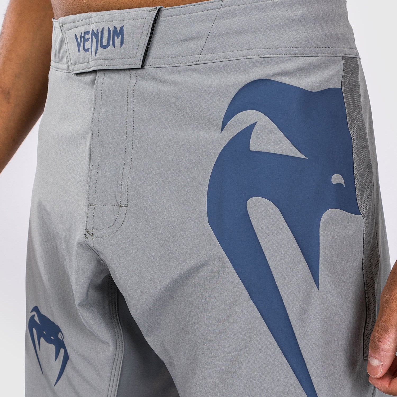 Short de combat Venum Light 5.0 - Gris/Bleu - product-type_Shorts de MMA