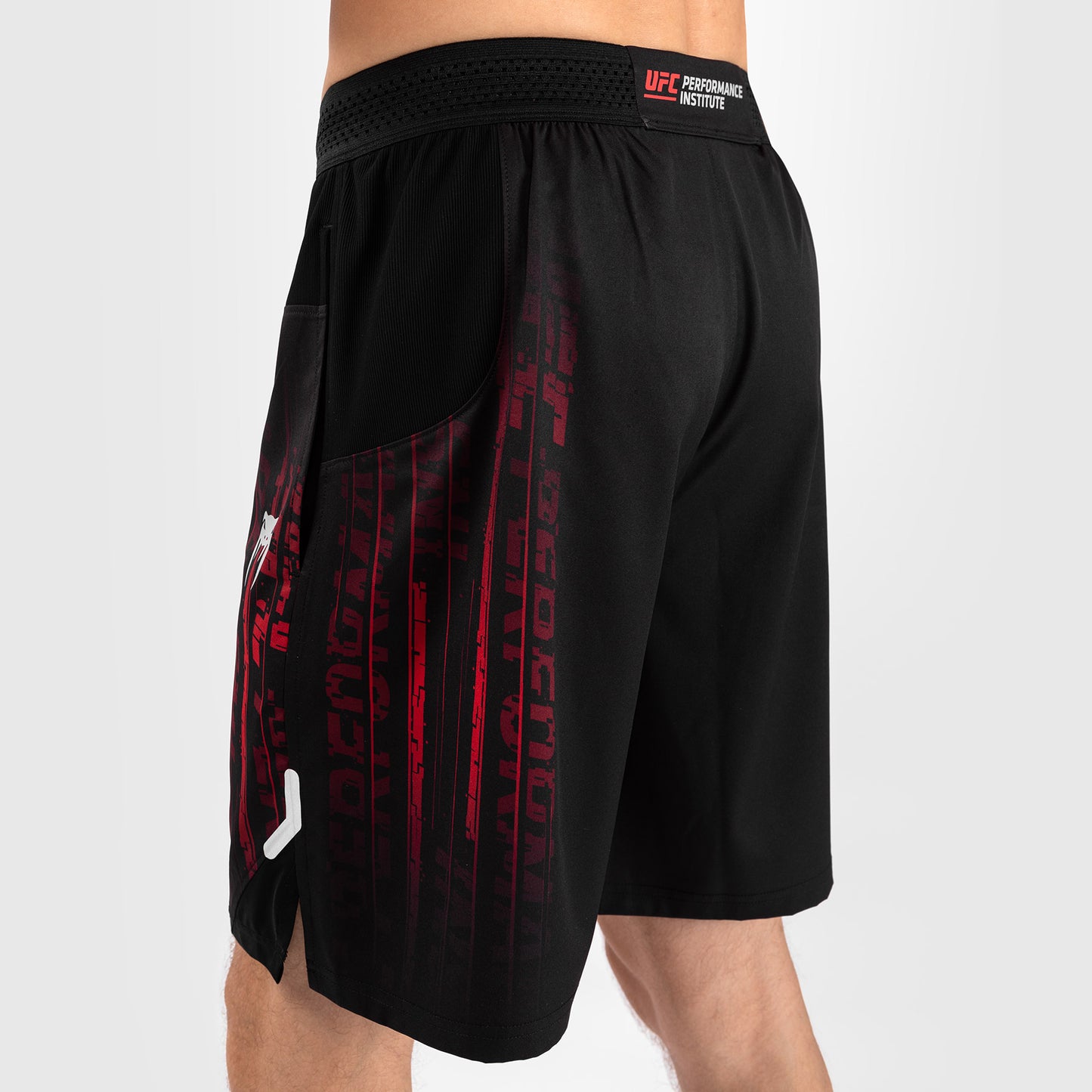Short de performance pour hommes UFC Venum Performance Institute 2.0 - Noir/Rouge - product-type_Shorts de training