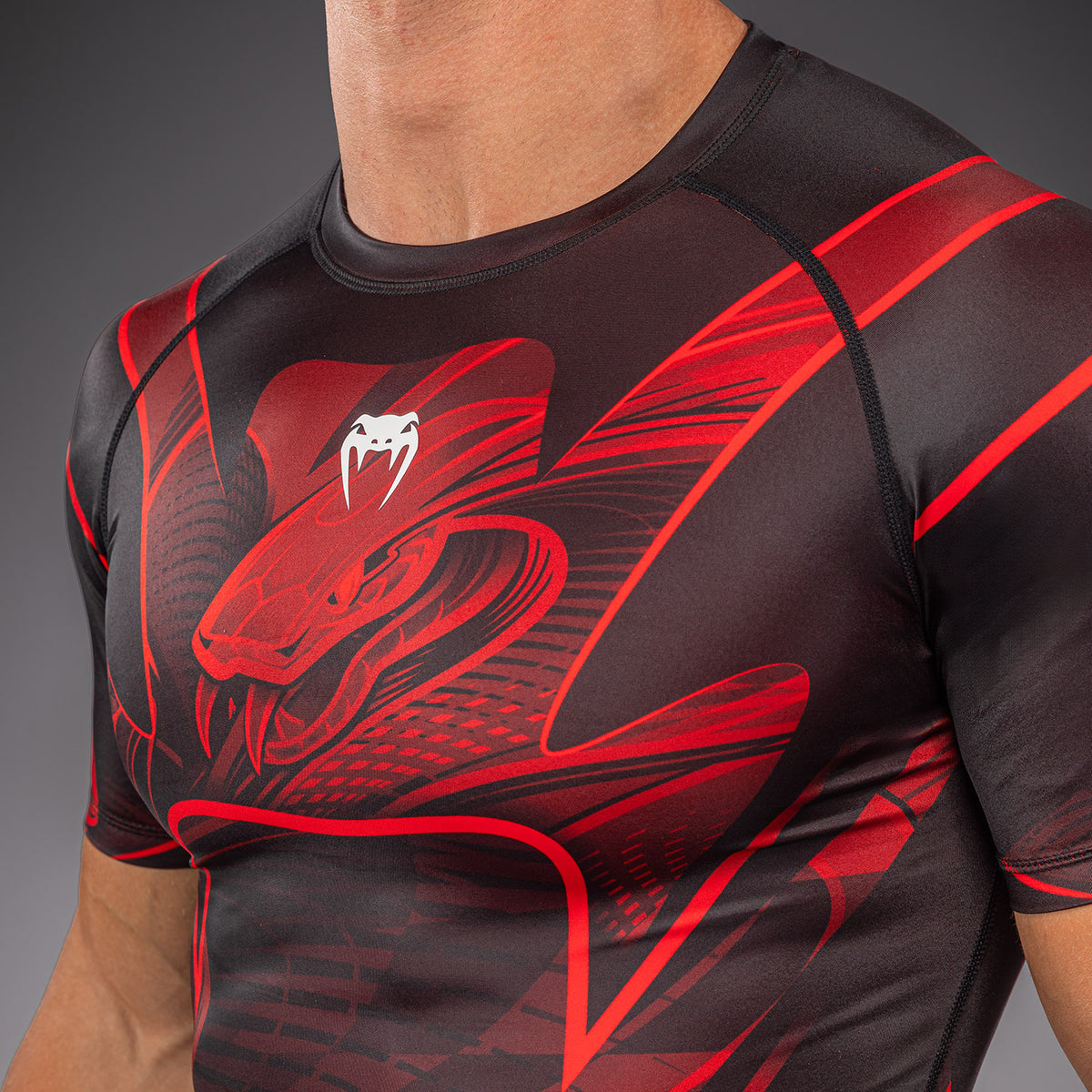 Rashguard manches courtes Venum Crimson Viper 2.0 - Noir/Rouge