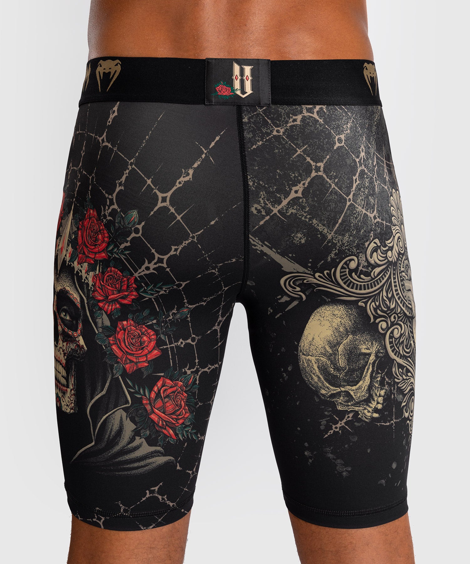 Short de compression pour Hommes Venum Santa Muerte 5.0 - Noir Profond/Or - product-type_Shorts de compression