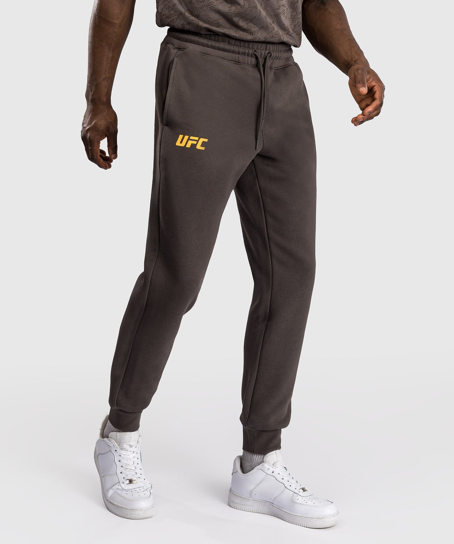Pantalon en Coton pour Hommes UFC Fusion by Venum Fight Week - Marron Terrestre - product-type_Pantalons de jogging