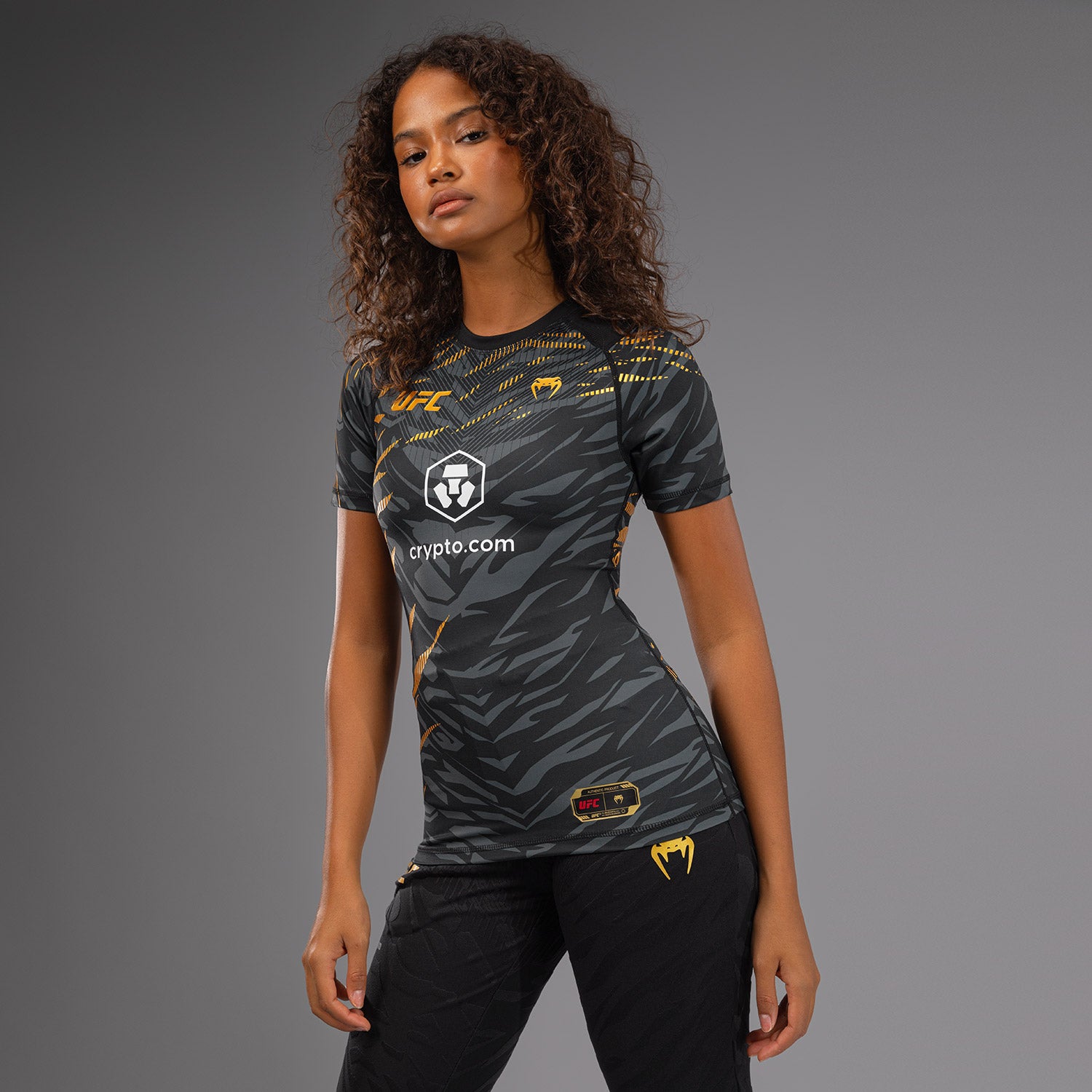 Rashguard Performance à Manches Courtes pour Femmes UFC Fusion by Venum Authentic Fight Night - Champion - product-type_T-Shirts de Compression